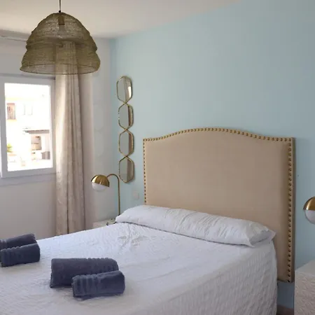 Port View - Reina Sofia Apartment